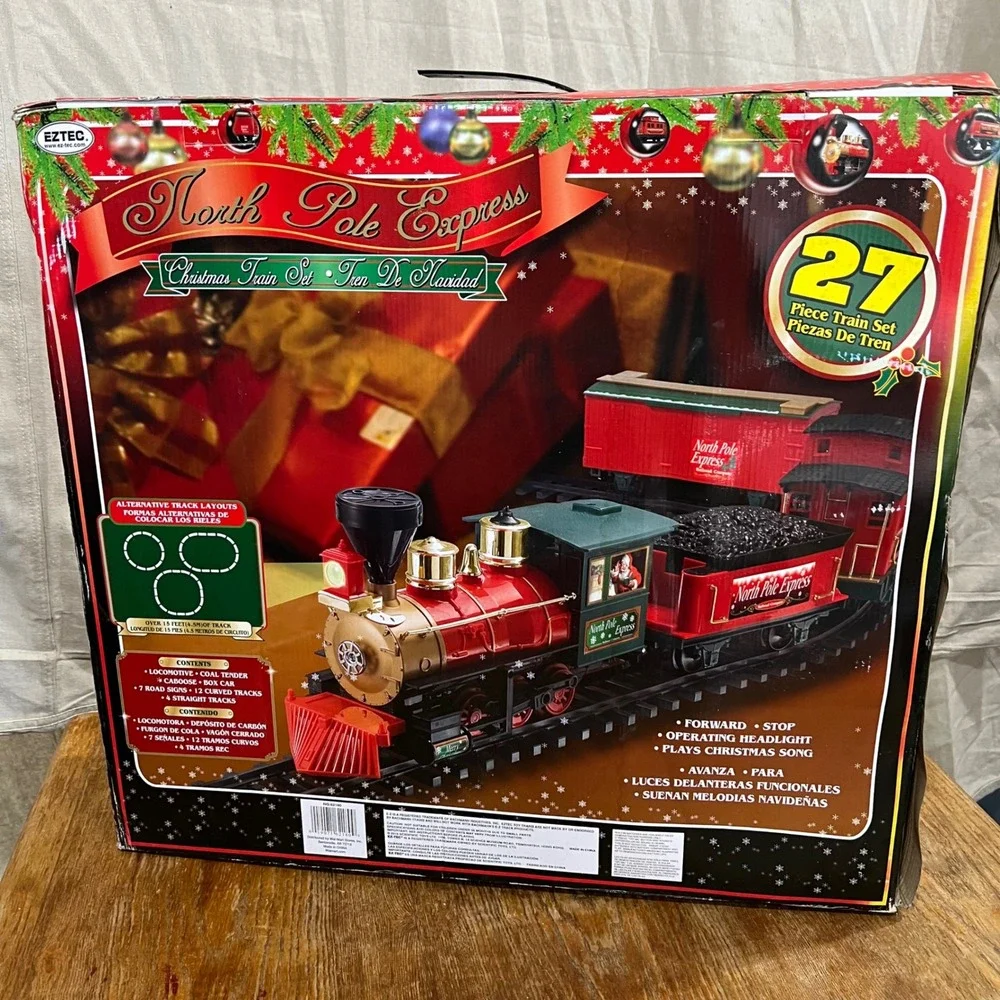 Eztec North Pole Express Christmas Train Set 27pc Battery Operated 15ft Track
